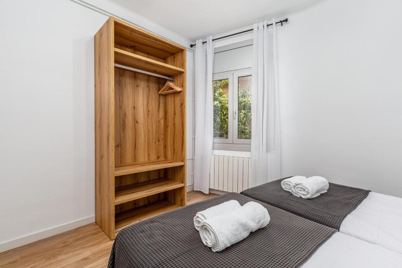 Simply Stunning - Hidden Gem, Heart Of Poble Sec Apartment Барселона Екстериор снимка